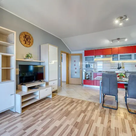 Ema-2 By Interhome