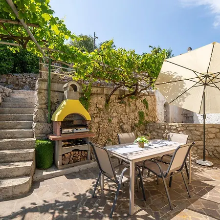 Appartement Ema-2 By Interhome