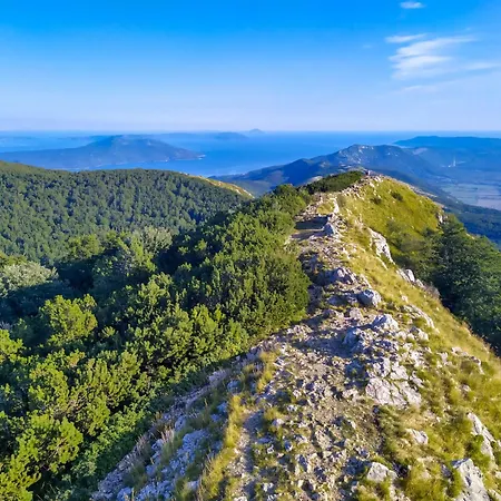 Ema-2 By Interhome Lovran